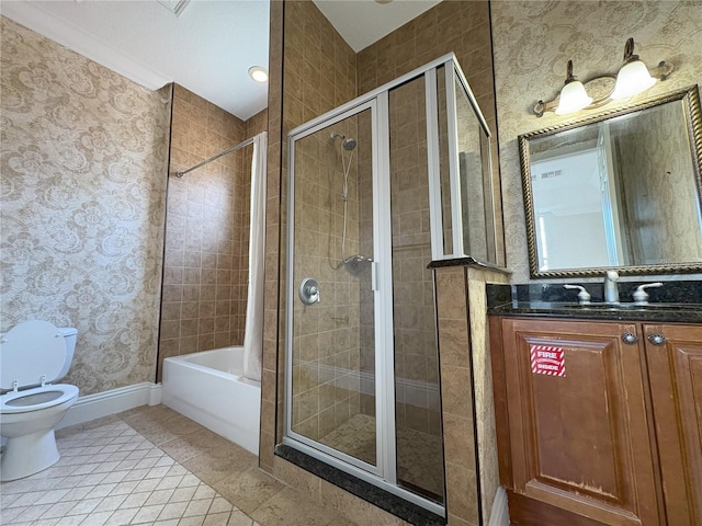 bathroom featuring tile patterned floors, tiled shower, wallpapered walls, and toilet