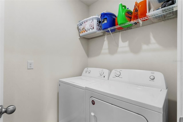 9005 Tuscan Cypress St, Kissimmee, FL 34747 - washroom featuring washing machine and clothes dryer