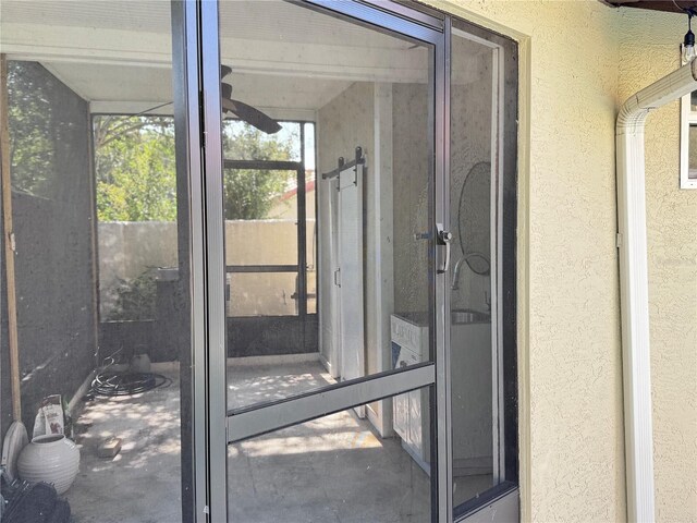 7808 The Esplanade Ct, Orlando, FL 32836 - detailed view of stucco siding