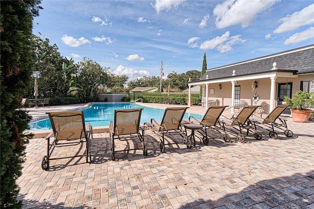 908 Hillary Ct Unit 15, Orlando, FL 32804 - pool with a patio and fence