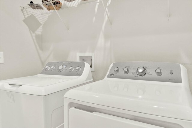 1511 Finnigan Cir, Haines City, FL 33844 - washroom with independent washer and dryer