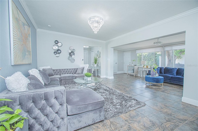 701 Denton Rd, Winter Park, FL 32792 - living area featuring an inviting chandelier, crown molding, and baseboards