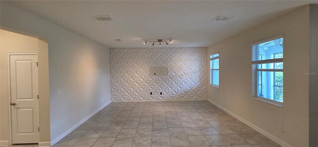 3043 Beaver Creek Dr, Kissimmee, FL 34746 - unfurnished room featuring baseboards