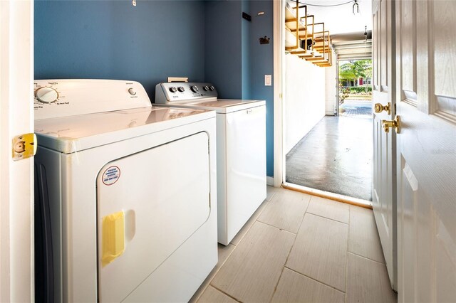 151 Bell Tower Xing W, Kissimmee, FL 34759 - laundry room with washing machine and clothes dryer