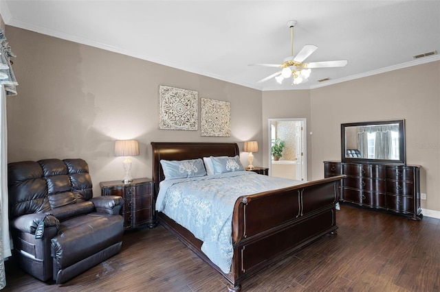 3033 Zaharias Dr, Orlando, FL 32837 - bedroom featuring dark wood-style flooring, visible vents, ceiling fan, and crown molding