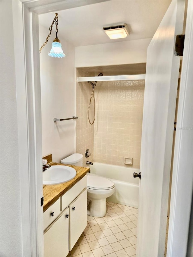 5 Buck Cir # B5, Haines City, FL 33844 - bathroom with toilet, bathtub / shower combination, tile patterned floors, visible vents, and vanity