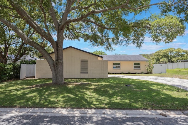 725 Laurel Way, Casselberry, FL 32707 - view of front facade