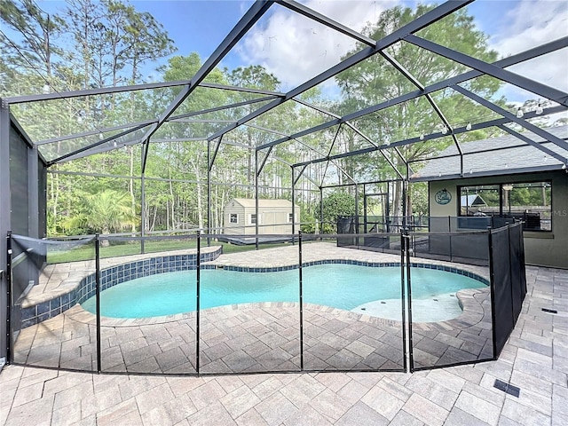 1007 Gammage Pt, Oviedo, FL 32765 - outdoor pool with a patio area and glass enclosure