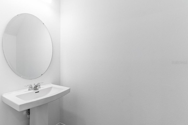 172 River Front Way, Edgewater, FL 32141 - bathroom with a sink