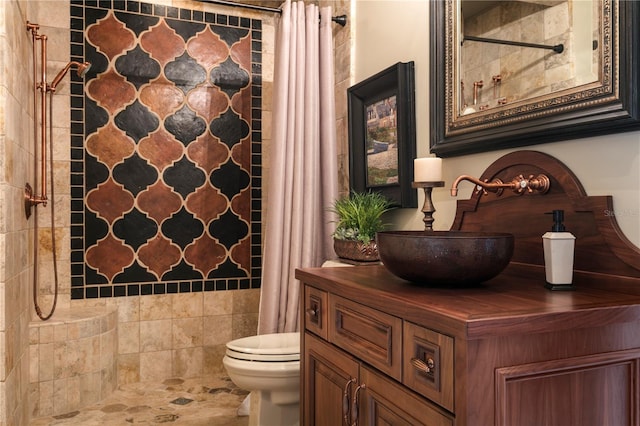 10138 Enchanted Oak Dr, Golden Oak, FL 32836 - full bath featuring toilet, a shower with shower curtain, and vanity