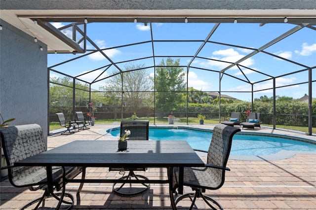 10662 Woodchase Cir, Orlando, FL 32836 - pool featuring glass enclosure and a patio area