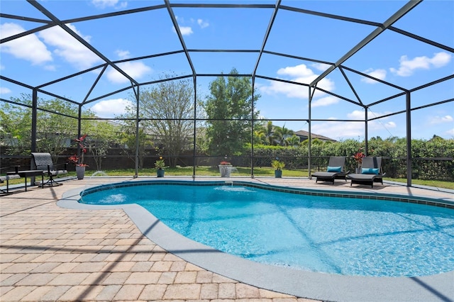 10662 Woodchase Cir, Orlando, FL 32836 - pool with glass enclosure and a patio area
