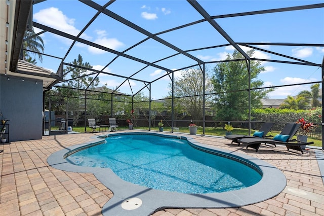 10662 Woodchase Cir, Orlando, FL 32836 - pool featuring glass enclosure and a patio area
