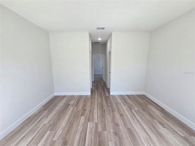 2644 SW 162 Nd Street Rd, Ocala, FL 34473 - empty room with light wood-style flooring, visible vents, and baseboards