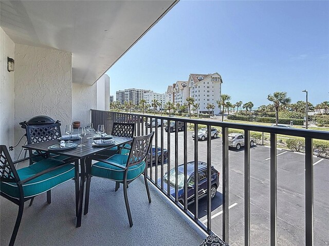 1581 Gulf Blvd Unit 102N, Clearwater Beach, FL 33767 - balcony with outdoor dining area
