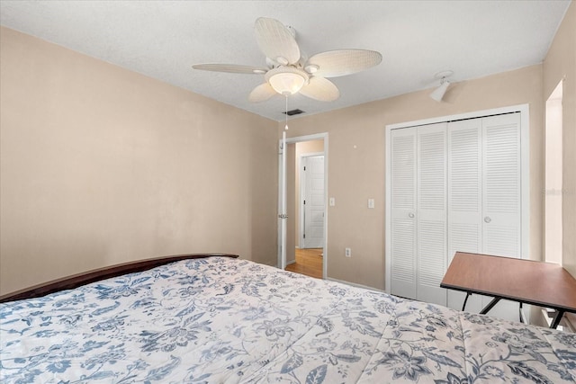 121 Teriwood St, Fern Park, FL 32730 - bedroom featuring a closet, baseboards, visible vents, and a ceiling fan