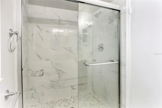621 Ashberry Ln, Altamonte Springs, FL 32714 - full bathroom with a marble finish shower