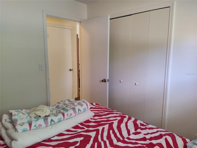 bedroom featuring a closet