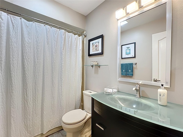 419 Newton Pl, Longwood, FL 32779 - bathroom featuring toilet, a shower with shower curtain, and vanity