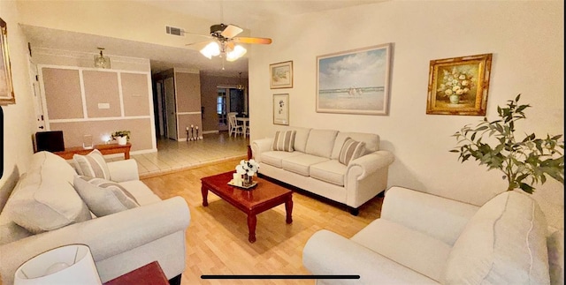 329 Kantor Blvd, Casselberry, FL 32707 - living area featuring light wood finished floors and ceiling fan