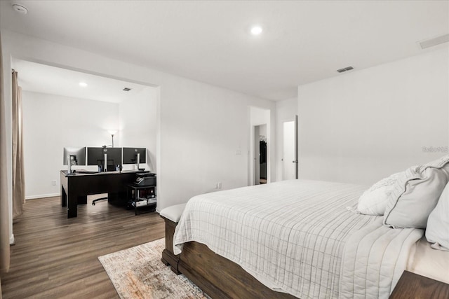 2710 Bolzano Dr, Apopka, FL 32712 - bedroom with visible vents, baseboards, recessed lighting, and wood finished floors
