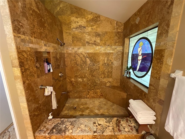 913 Red Fox Rd, Altamonte Springs, FL 32714 - full bathroom featuring tiled shower and lofted ceiling