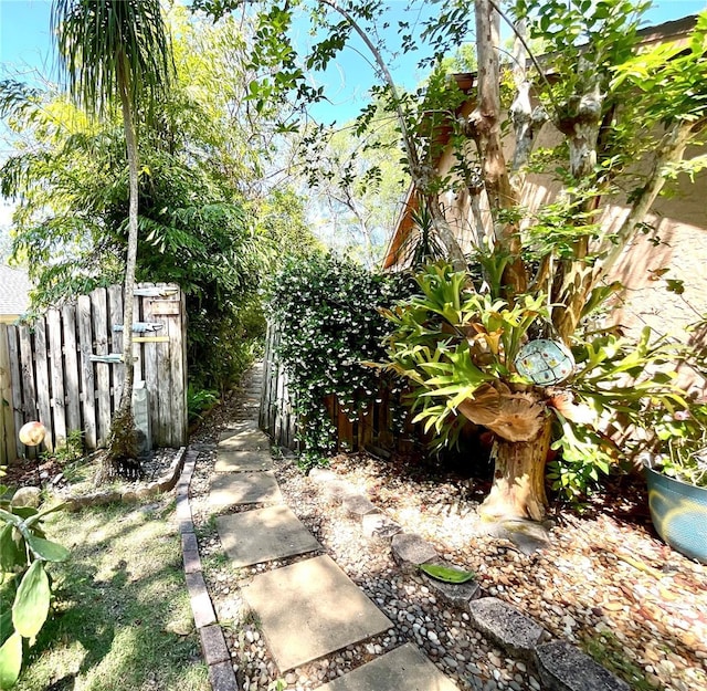 913 Red Fox Rd, Altamonte Springs, FL 32714 - view of yard with fence
