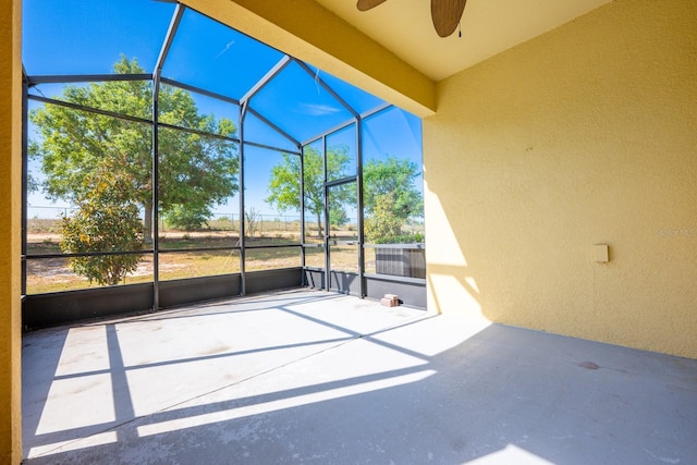 3205 Sonesta Ct Unit F, Clermont, FL 34711 - unfurnished sunroom with ceiling fan