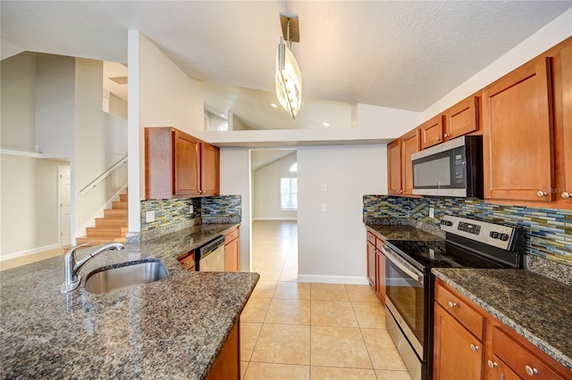 8812 Kensington Ct, Kissimmee, FL 34747 - photo 16
