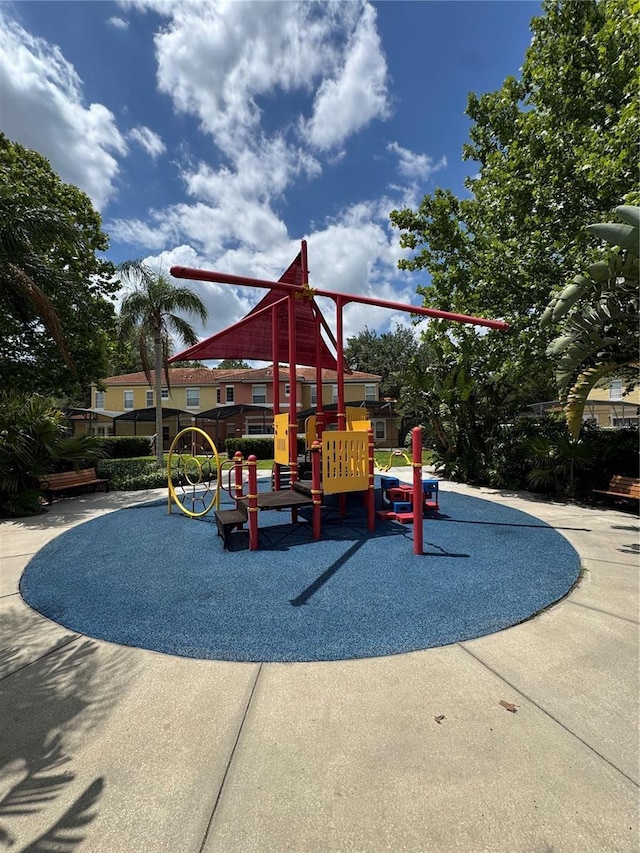 3045 Yellow Lantana Ln, Kissimmee, FL 34747 - view of communal playground