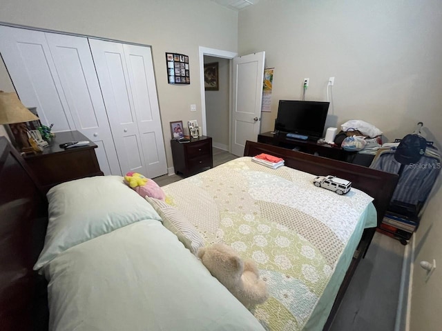 731 Triumph Dr, Sebring, FL 33872 - bedroom featuring a closet and baseboards