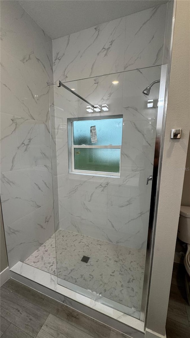 7908 Pine Glen Rd, Sebring, FL 33876 - bathroom with toilet and a marble finish shower