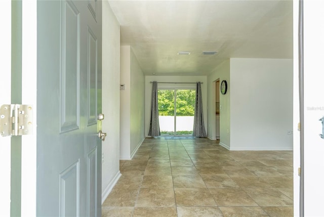 14796 SW 39th Cir, Ocala, FL 34473 - hallway featuring baseboards
