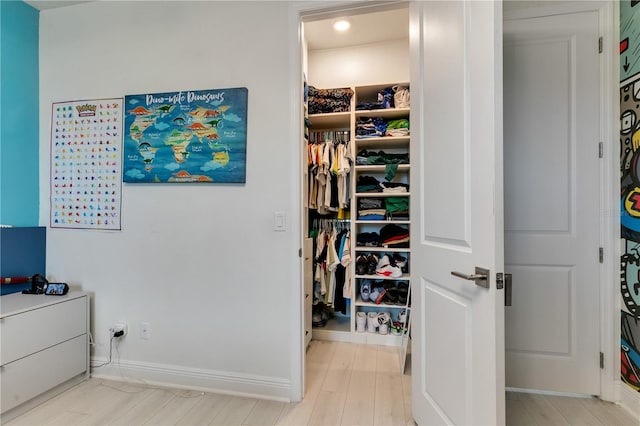 8109 Ludington Cir, Orlando, FL 32836 - view of closet