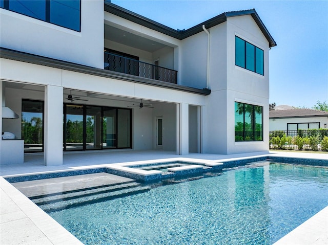 1080 E Jack Nicklaus Ct, Kissimmee, FL 34747 - view of pool with a ceiling fan, fence, a patio area, and a pool with connected hot tub