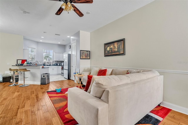 8614 Miramar Terrace Cir, Temple Terrace, FL 33637 - photo 5