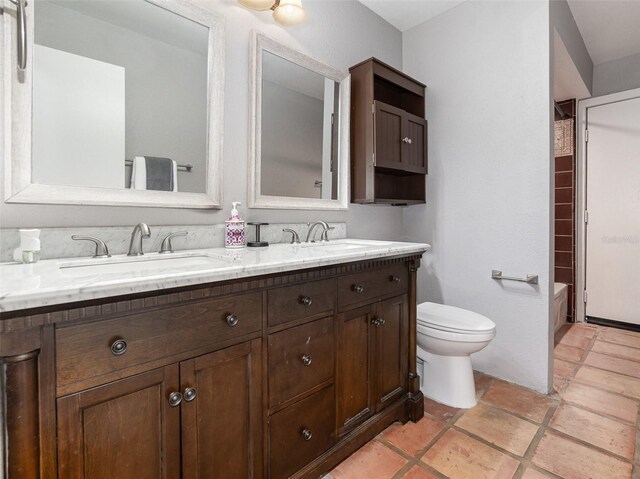490 Burnt Tree Ln, Apopka, FL 32712 - full bath featuring a sink, toilet, and double vanity