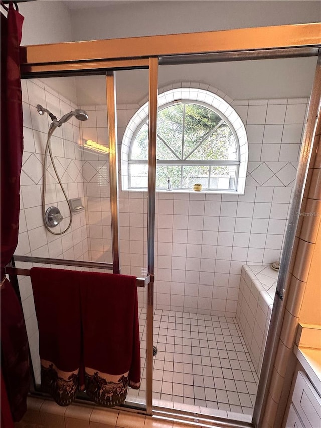 8935 Jonathan Manor Dr, Orlando, FL 32819 - bathroom featuring a stall shower