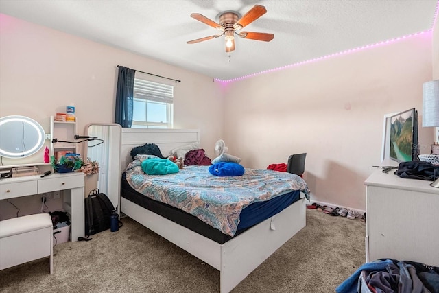 542 Patton Loop, Bartow, FL 33830 - bedroom with light colored carpet and a ceiling fan