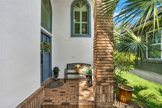 738 Powderhorn Cir, Lake Mary, FL 32746 - entrance to property featuring stucco siding