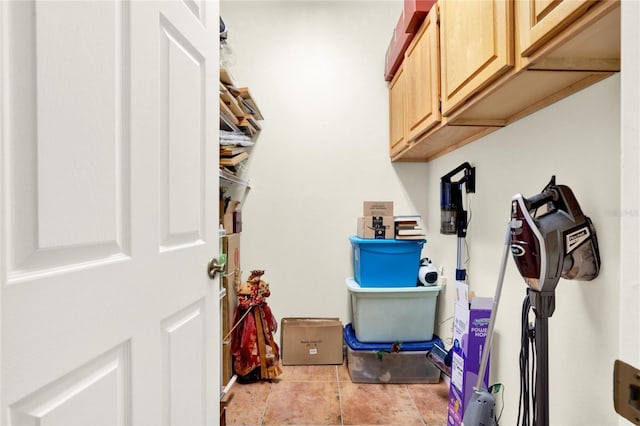 738 Powderhorn Cir, Lake Mary, FL 32746 - interior space featuring cabinet space and tile patterned flooring