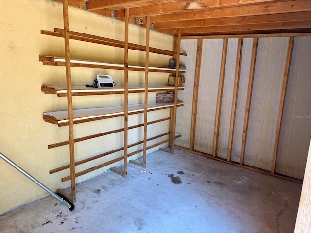 3652 Oak Grove Dr, Sarasota, FL 34243 - view of basement