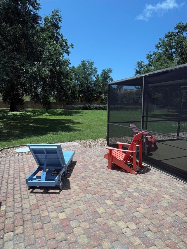3652 Oak Grove Dr, Sarasota, FL 34243 - view of patio / terrace