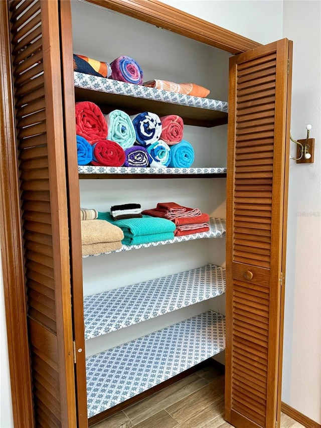 3652 Oak Grove Dr, Sarasota, FL 34243 - view of closet