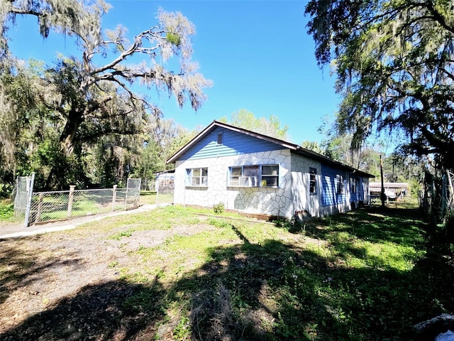 4657 Crk 303, Lake Panasoffkee, FL 33538 - photo 2