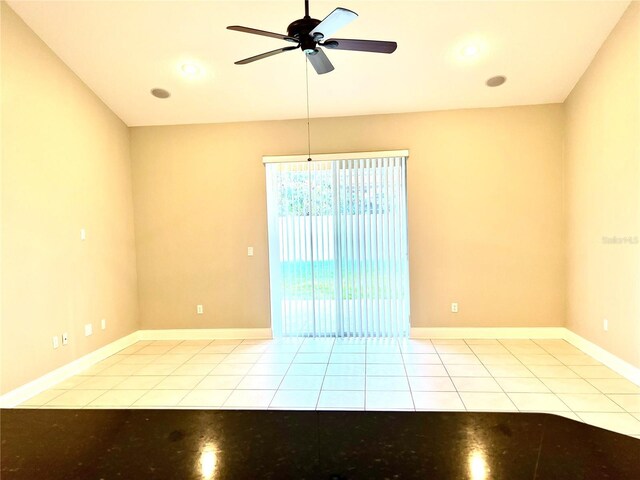 9046 Tuscan Valley Pl, Orlando, FL 32825 - unfurnished room with baseboards and a ceiling fan