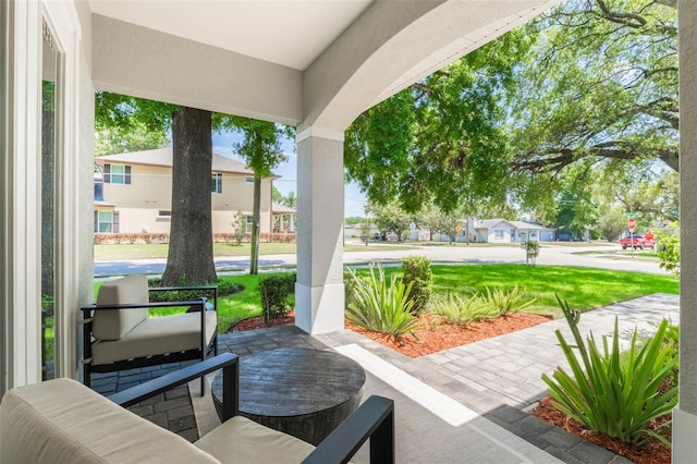 1821 Simonton Ave, Orlando, FL 32806 - view of patio with a residential view