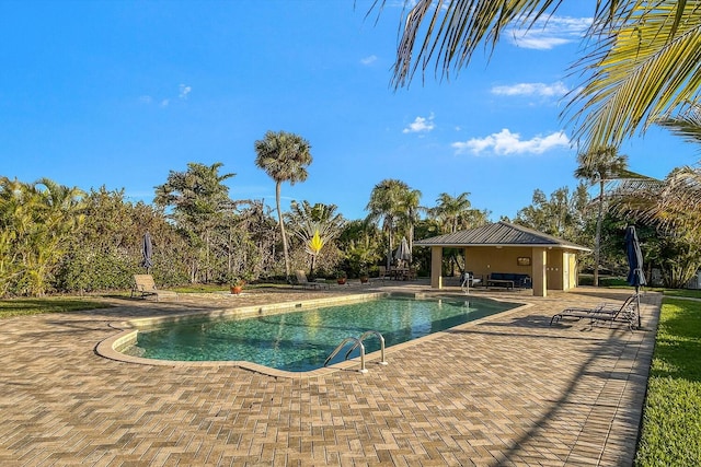 7749 Victoria Cove Ct, Fort Myers, FL 33908 - photo 38