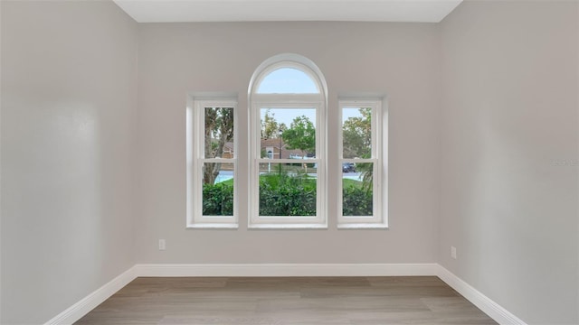 1027 Dees Dr, Oviedo, FL 32765 - unfurnished room featuring light wood-style flooring