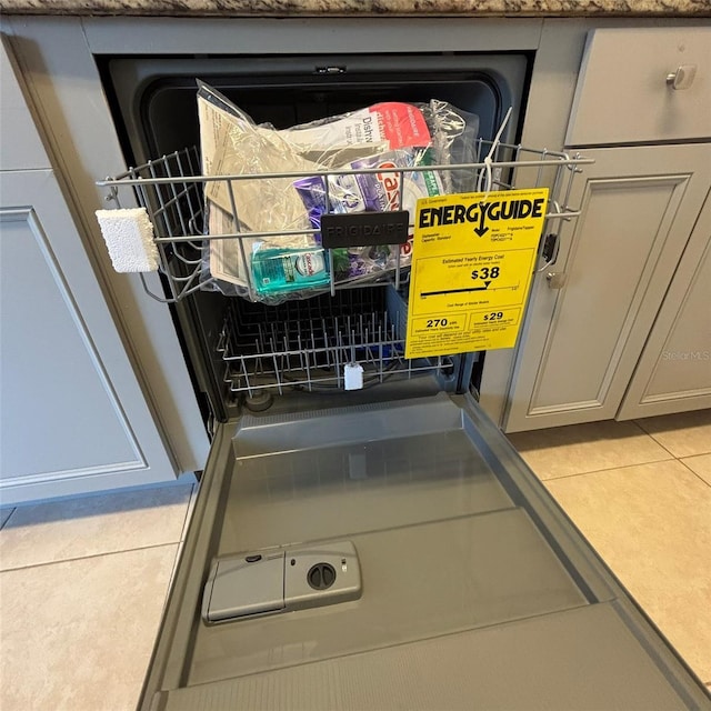 room details featuring dishwashing machine